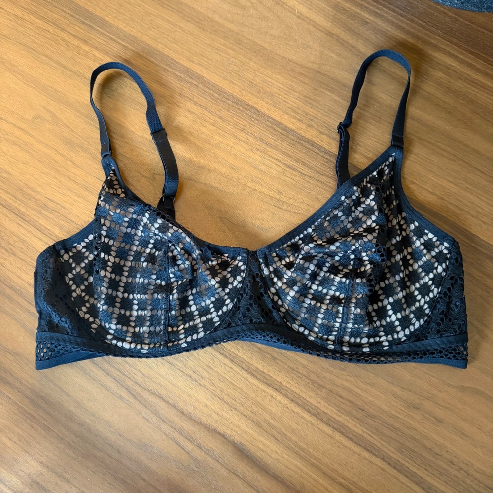 Adore Me Black Geometric Lace Underwire Bra Nude Lining 38D Adjustable Straps